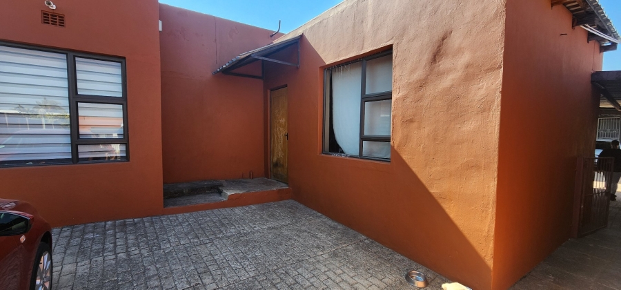 7 Bedroom Property for Sale in Maraisburg Gauteng