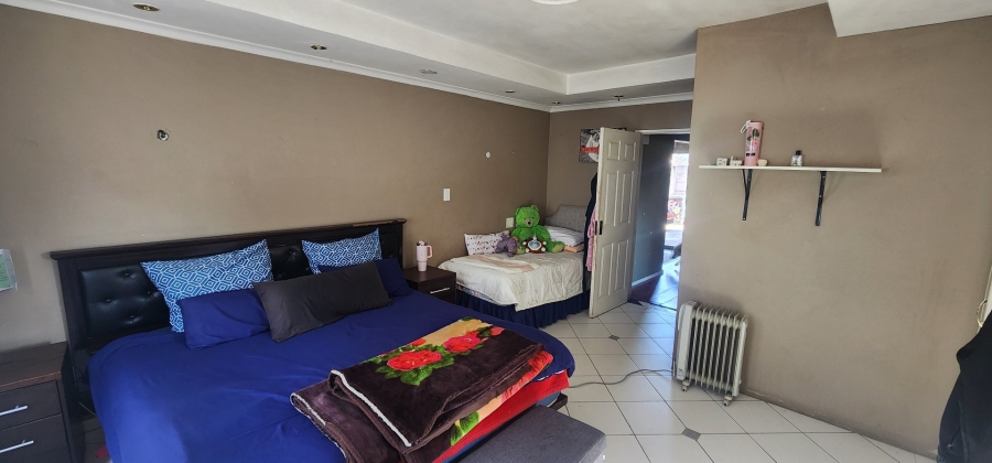 7 Bedroom Property for Sale in Maraisburg Gauteng