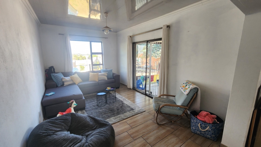 7 Bedroom Property for Sale in Maraisburg Gauteng