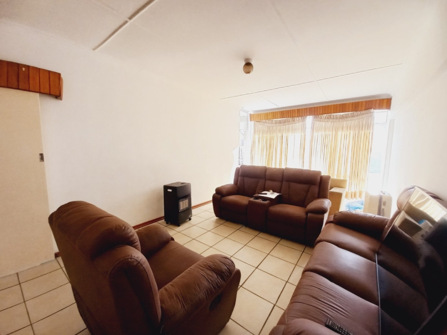 2 Bedroom Property for Sale in Marlands Gauteng