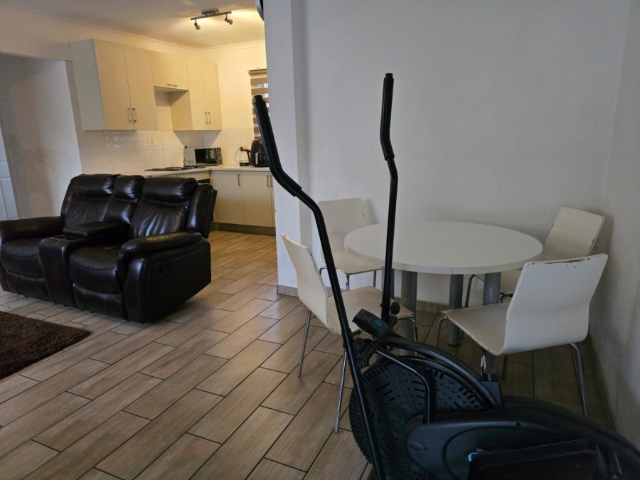 To Let 2 Bedroom Property for Rent in Witfield Gauteng