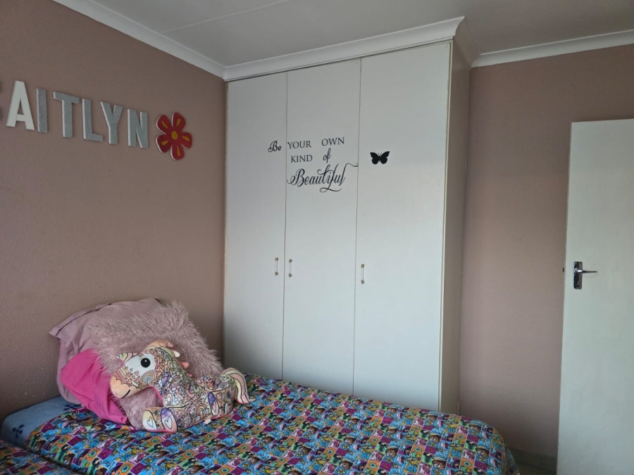 To Let 2 Bedroom Property for Rent in Witfield Gauteng