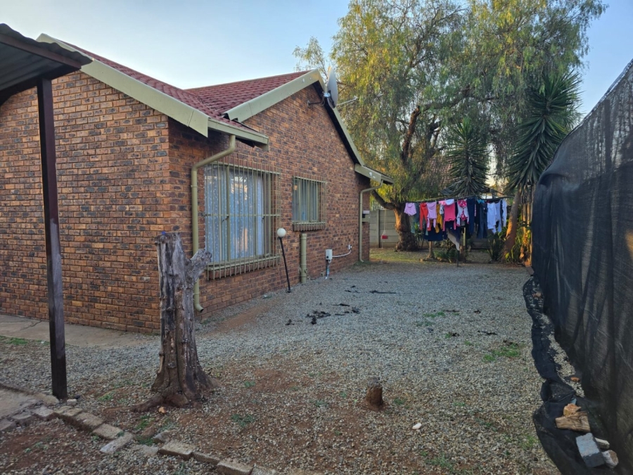 To Let 2 Bedroom Property for Rent in Witfield Gauteng