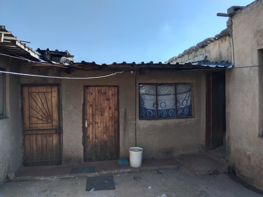 5 Bedroom Property for Sale in Ivory Park Gauteng