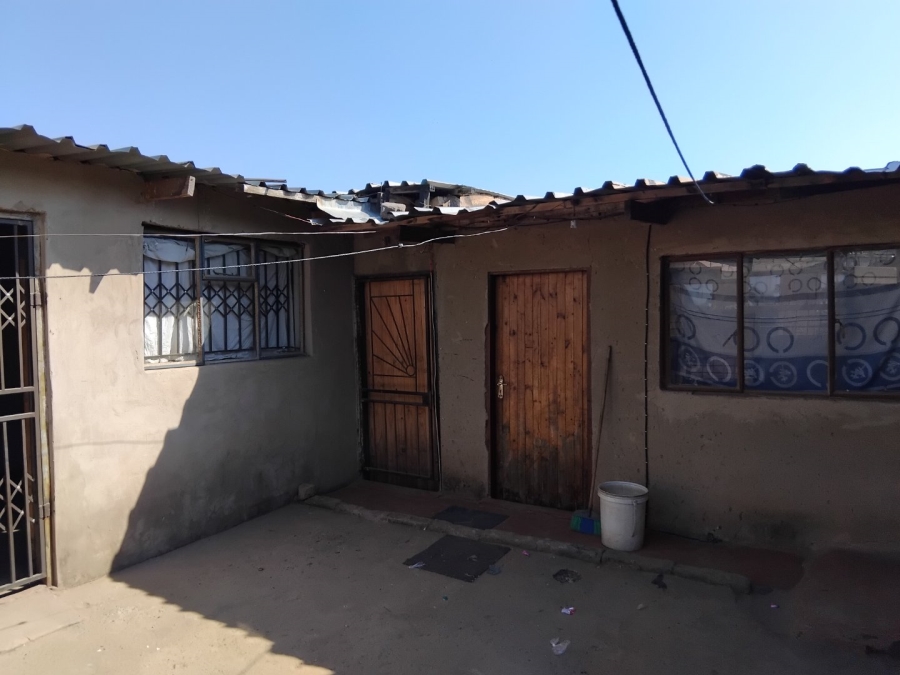5 Bedroom Property for Sale in Ivory Park Gauteng