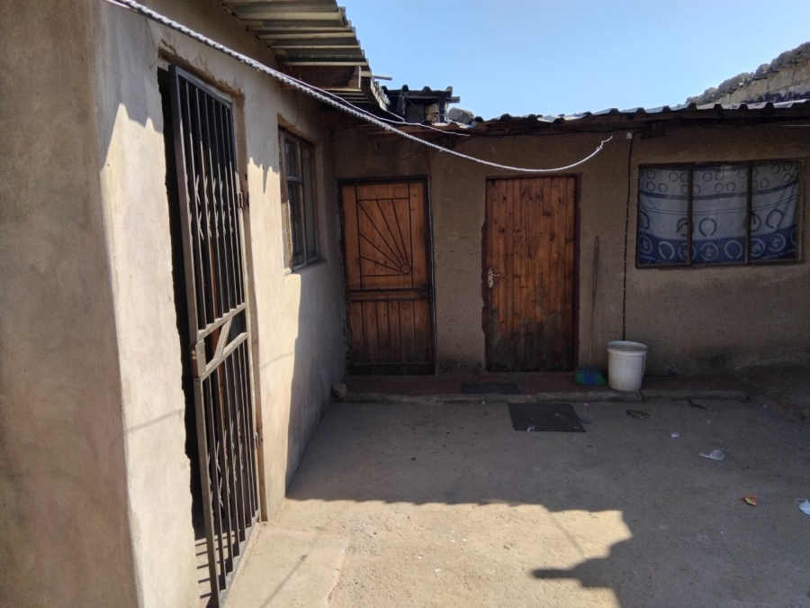 5 Bedroom Property for Sale in Ivory Park Gauteng