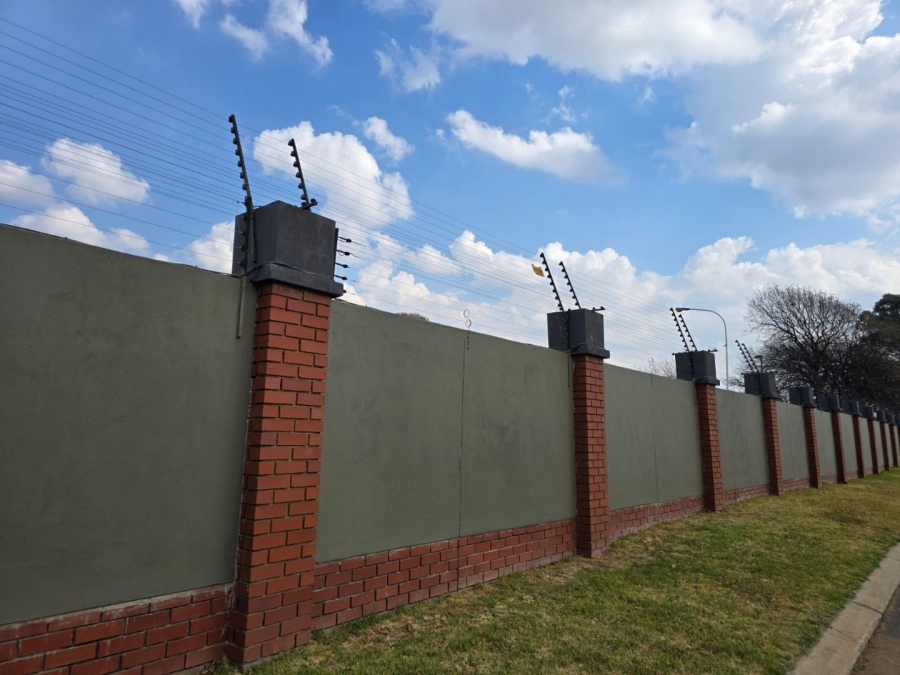  Bedroom Property for Sale in Lilianton Gauteng