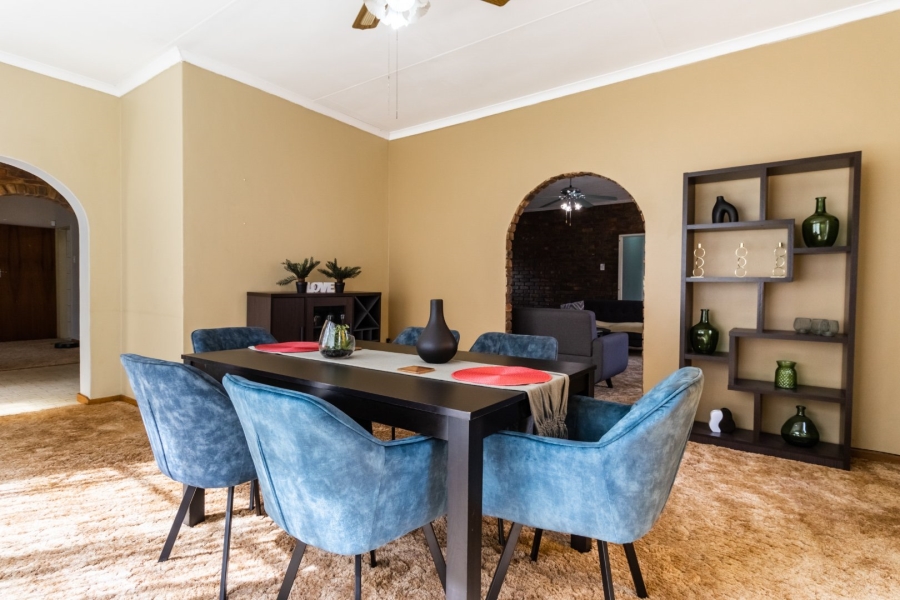 4 Bedroom Property for Sale in Zwartkop Gauteng