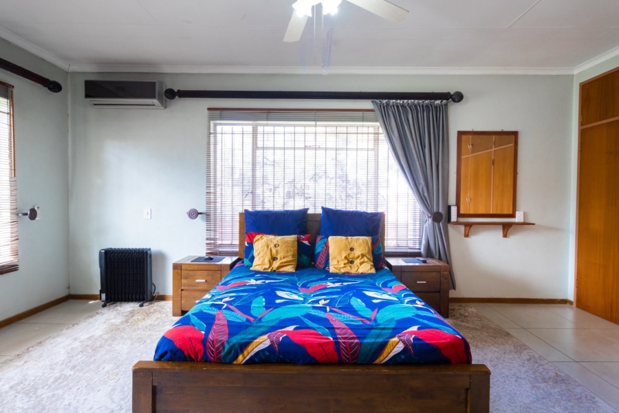 4 Bedroom Property for Sale in Zwartkop Gauteng
