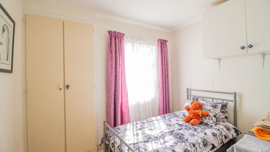 3 Bedroom Property for Sale in Bonaero Park Gauteng