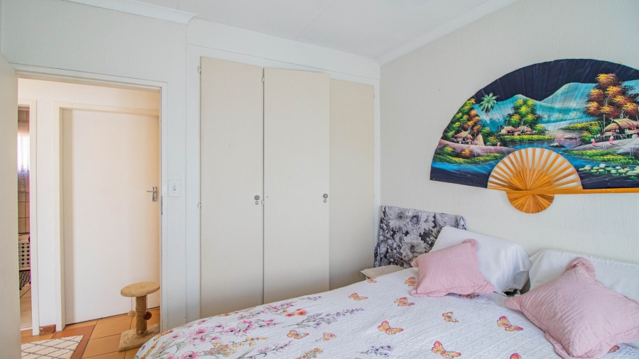 3 Bedroom Property for Sale in Bonaero Park Gauteng