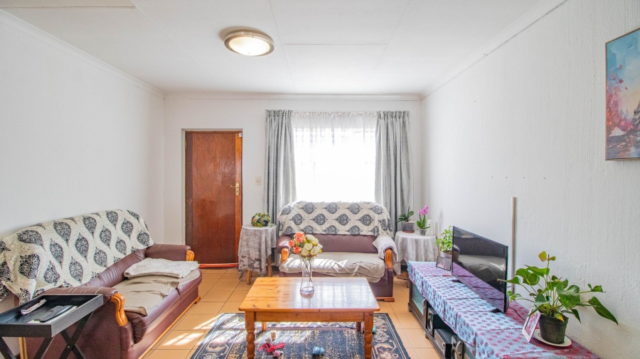 3 Bedroom Property for Sale in Bonaero Park Gauteng