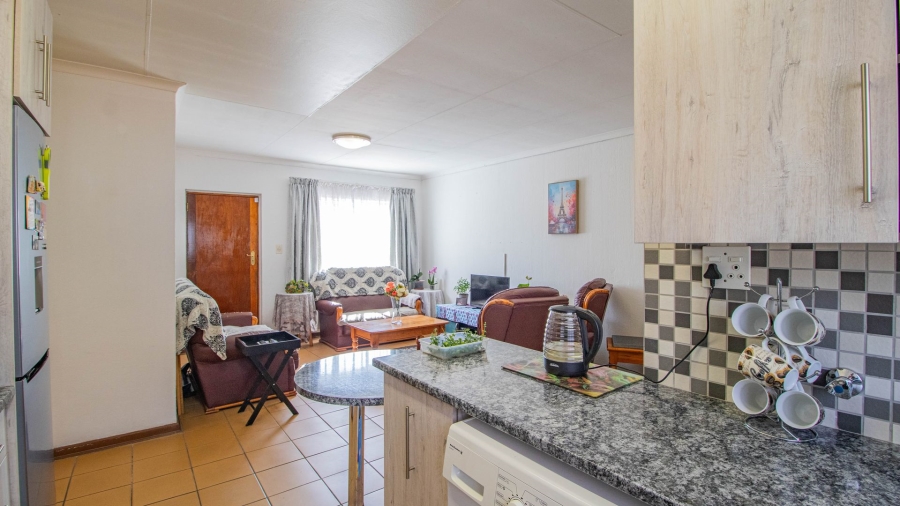 3 Bedroom Property for Sale in Bonaero Park Gauteng