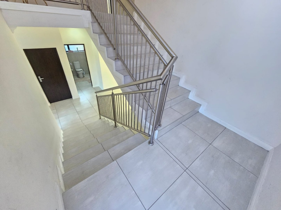 To Let 3 Bedroom Property for Rent in Monavoni Gauteng
