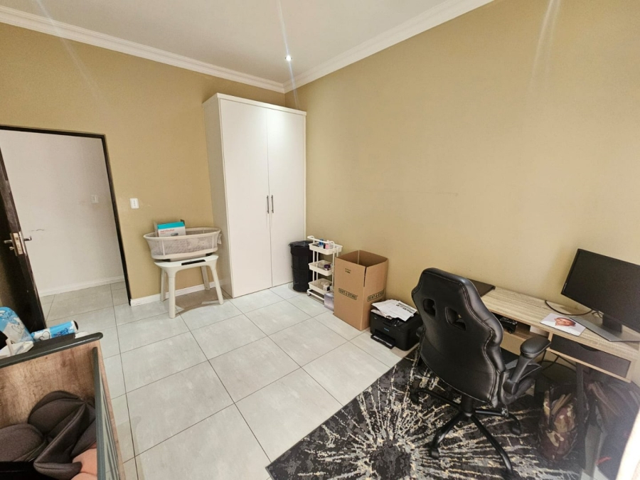 To Let 3 Bedroom Property for Rent in Monavoni Gauteng