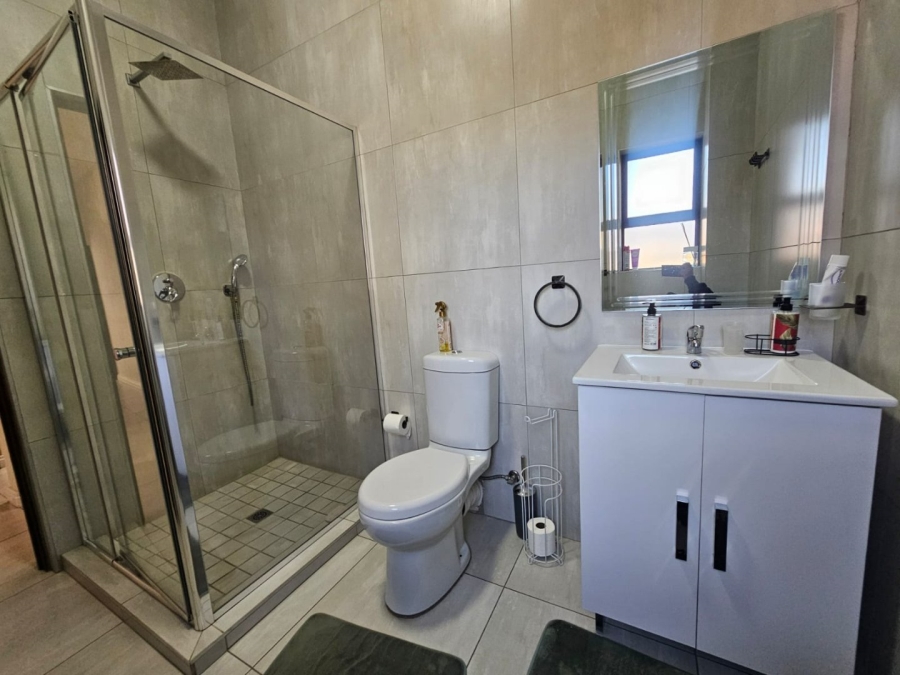 To Let 3 Bedroom Property for Rent in Monavoni Gauteng