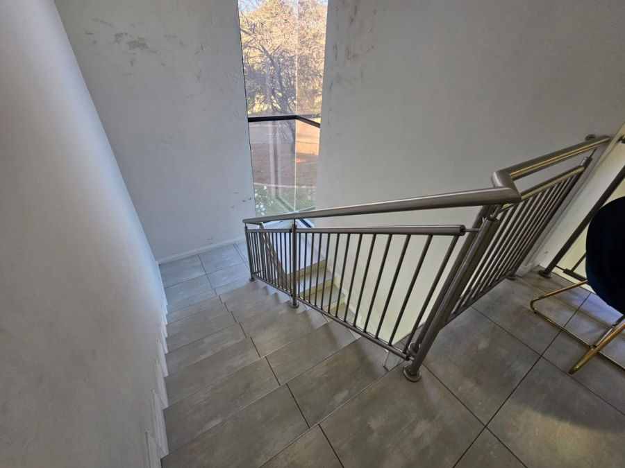 3 Bedroom Property for Sale in Monavoni Gauteng