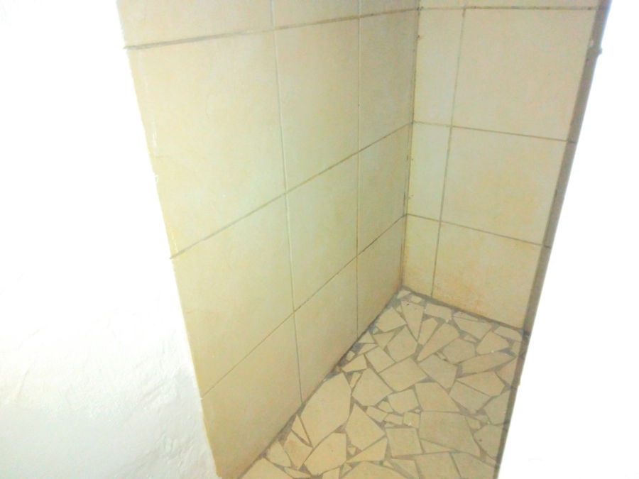To Let 1 Bedroom Property for Rent in Crowthorne AH Gauteng
