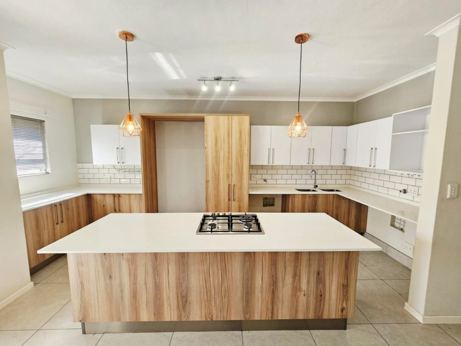 2 Bedroom Property for Sale in Louwlardia Gauteng