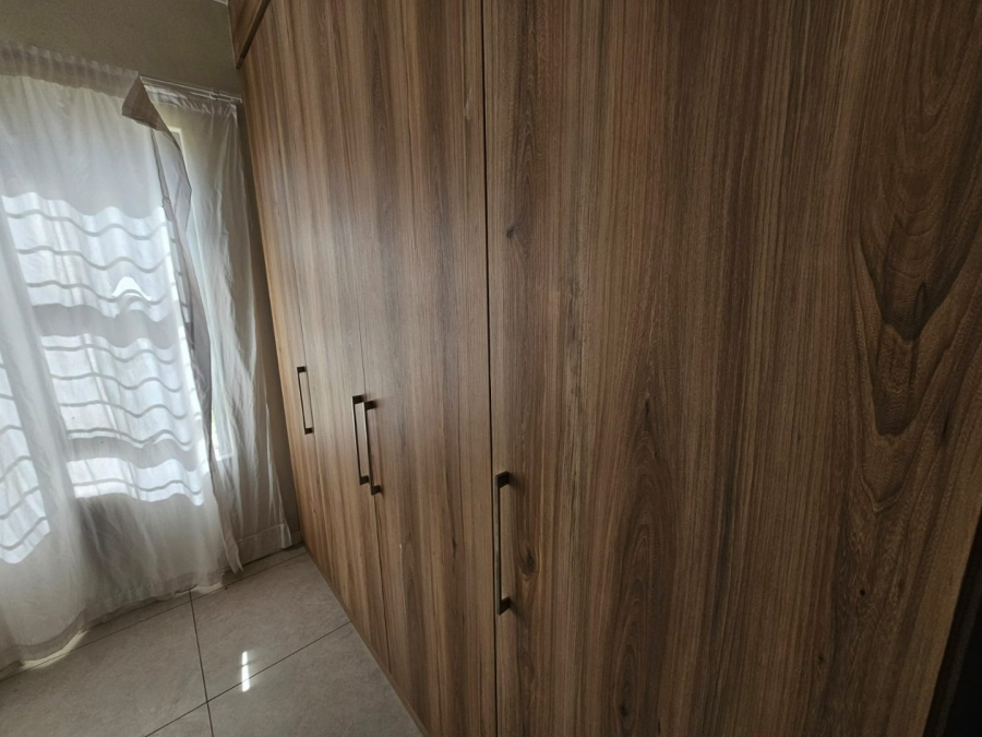 2 Bedroom Property for Sale in Louwlardia Gauteng