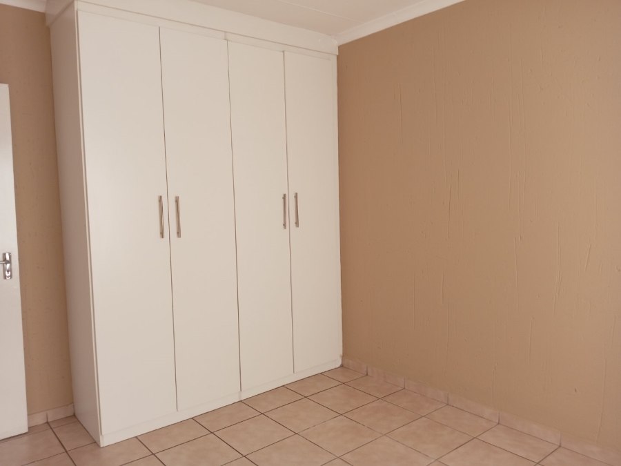 3 Bedroom Property for Sale in Bonanne Gauteng