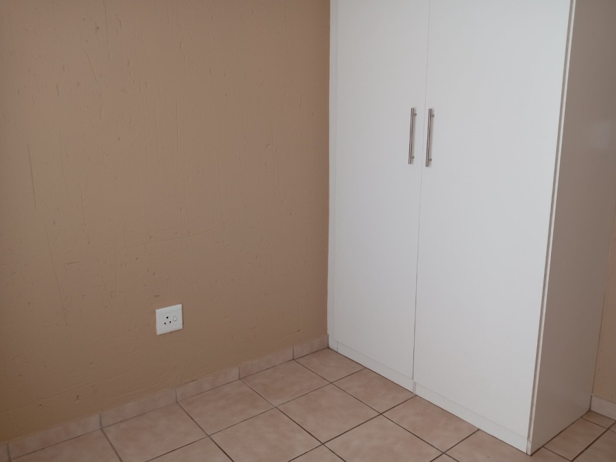 3 Bedroom Property for Sale in Bonanne Gauteng