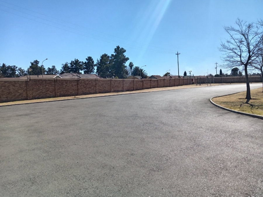 3 Bedroom Property for Sale in Bonanne Gauteng
