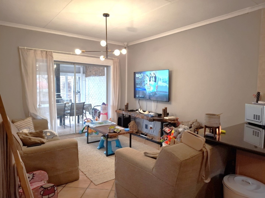2 Bedroom Property for Sale in Amberfield Gauteng