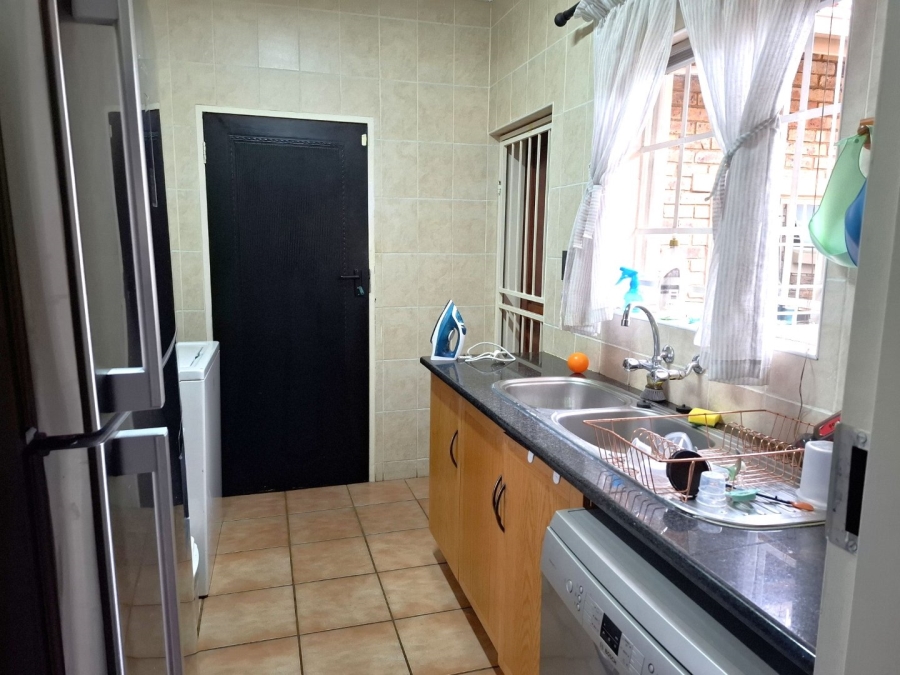 2 Bedroom Property for Sale in Amberfield Gauteng