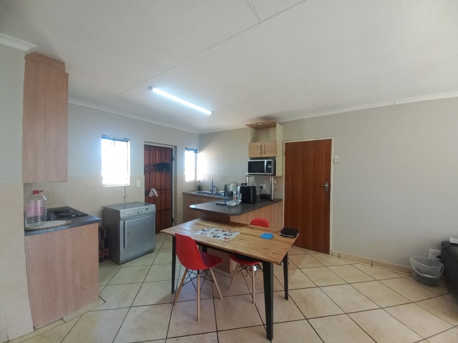 3 Bedroom Property for Sale in Kosmosdal Gauteng