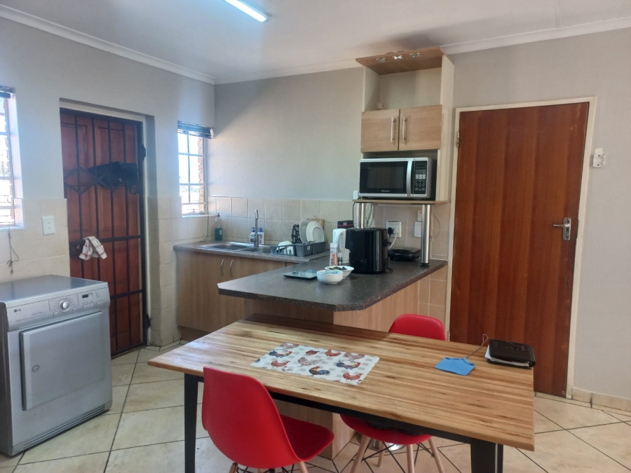 3 Bedroom Property for Sale in Kosmosdal Gauteng