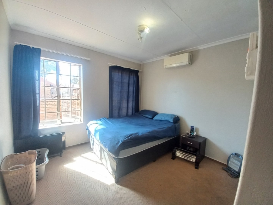 3 Bedroom Property for Sale in Kosmosdal Gauteng