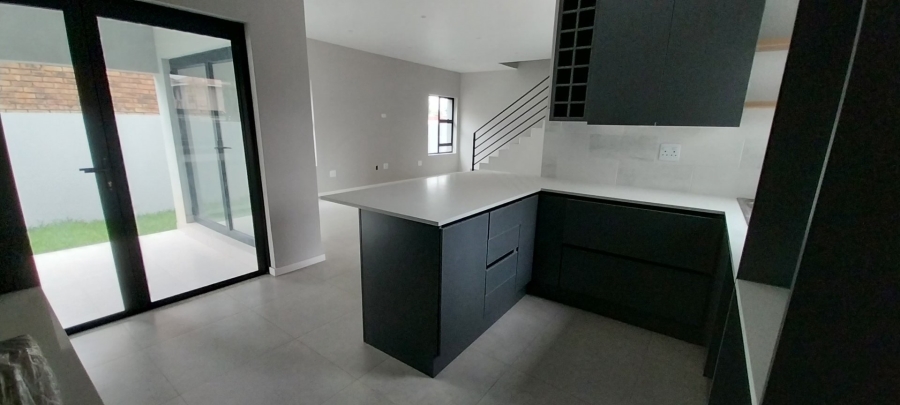 3 Bedroom Property for Sale in Edenvale Central Gauteng