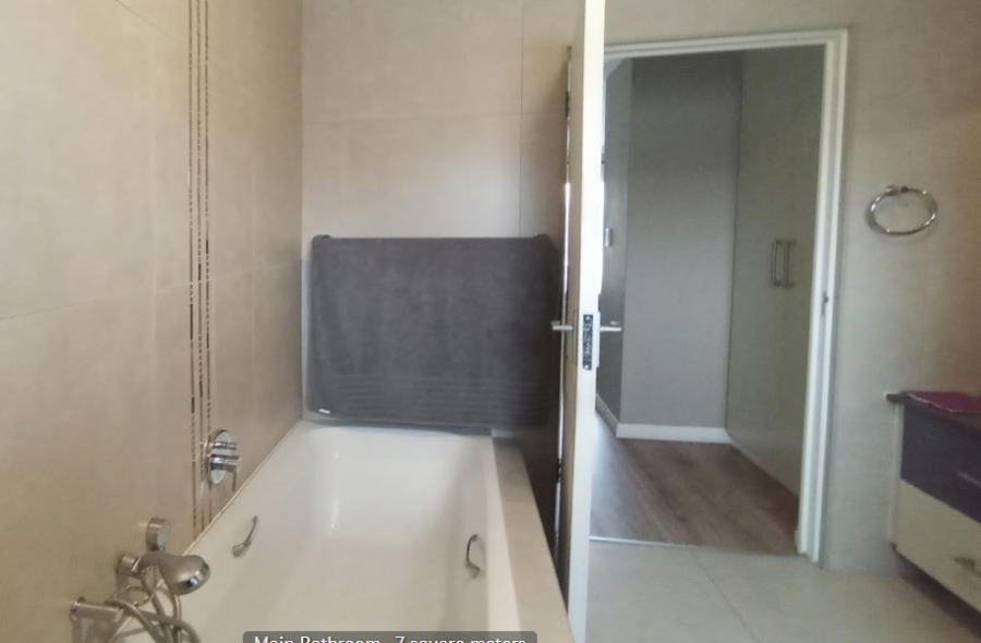 3 Bedroom Property for Sale in Kyalami Hills Gauteng