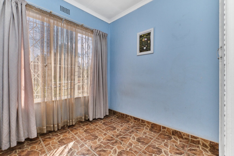 4 Bedroom Property for Sale in Witpoortjie Gauteng