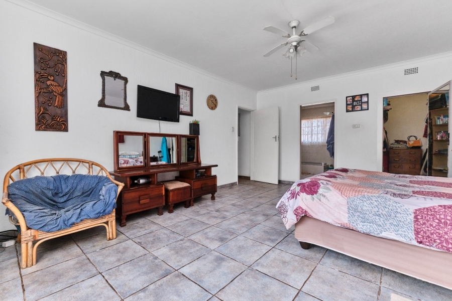 4 Bedroom Property for Sale in Witpoortjie Gauteng