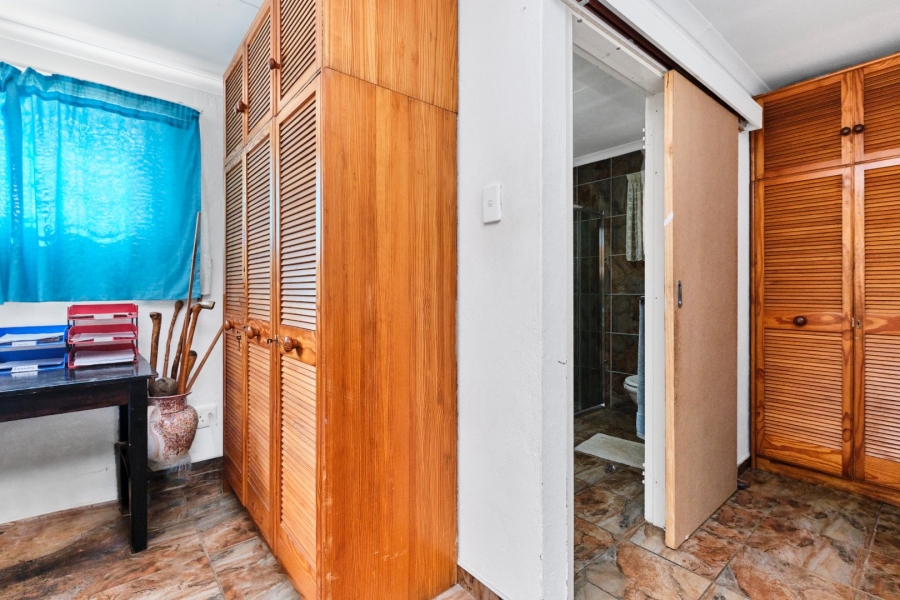 4 Bedroom Property for Sale in Witpoortjie Gauteng