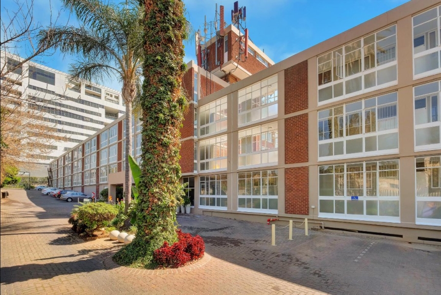 1 Bedroom Property for Sale in Sandown Gauteng