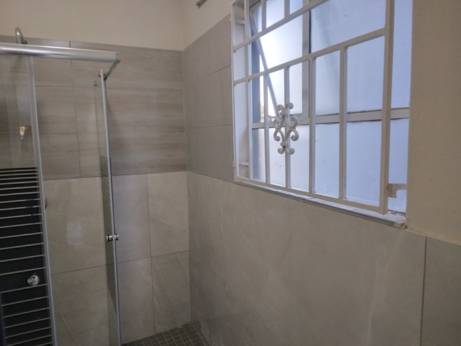 To Let 2 Bedroom Property for Rent in Glen Austin Gauteng