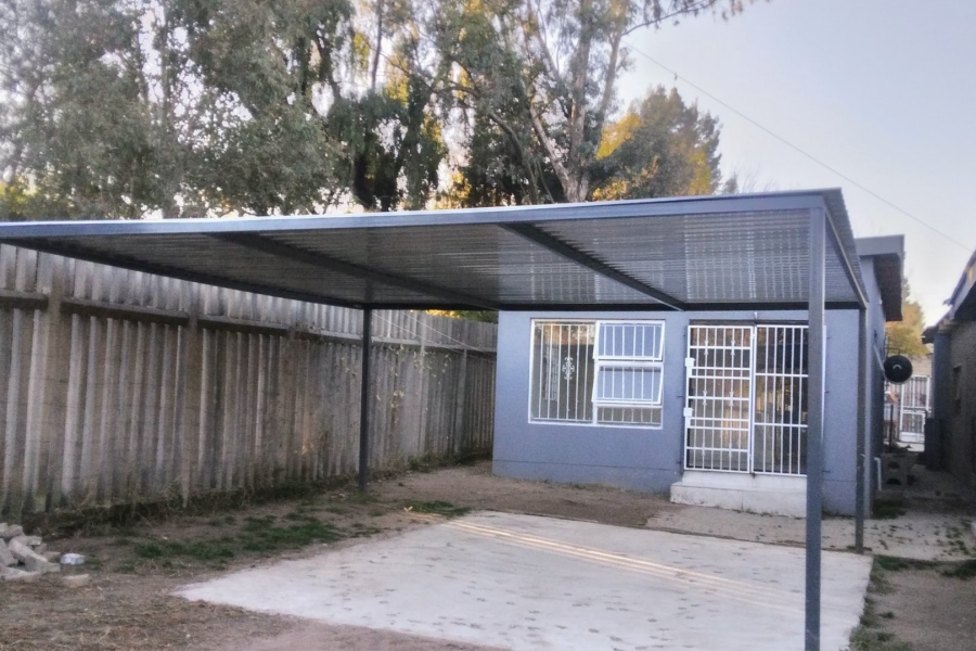 To Let 2 Bedroom Property for Rent in Glen Austin Gauteng