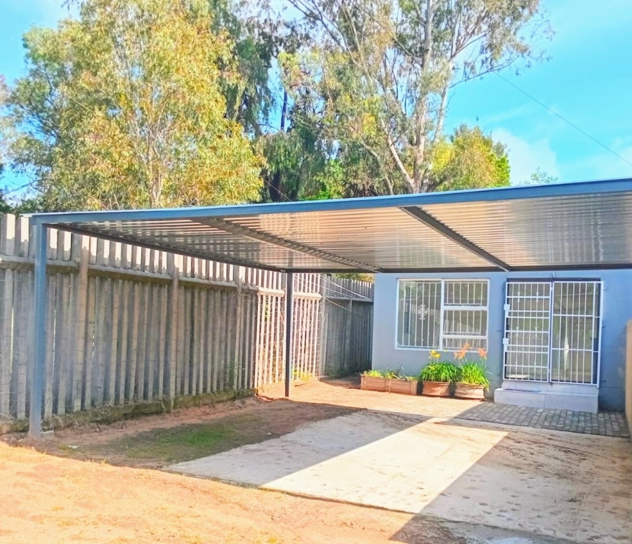 To Let 2 Bedroom Property for Rent in Glen Austin Gauteng