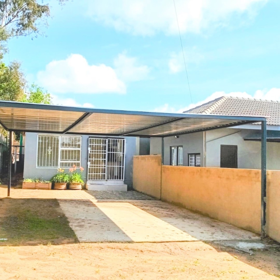 To Let 2 Bedroom Property for Rent in Glen Austin Gauteng