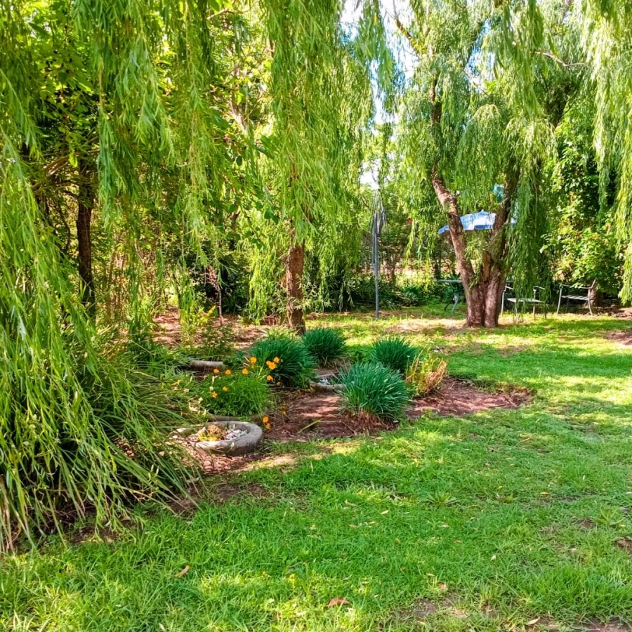 To Let 2 Bedroom Property for Rent in Glen Austin Gauteng