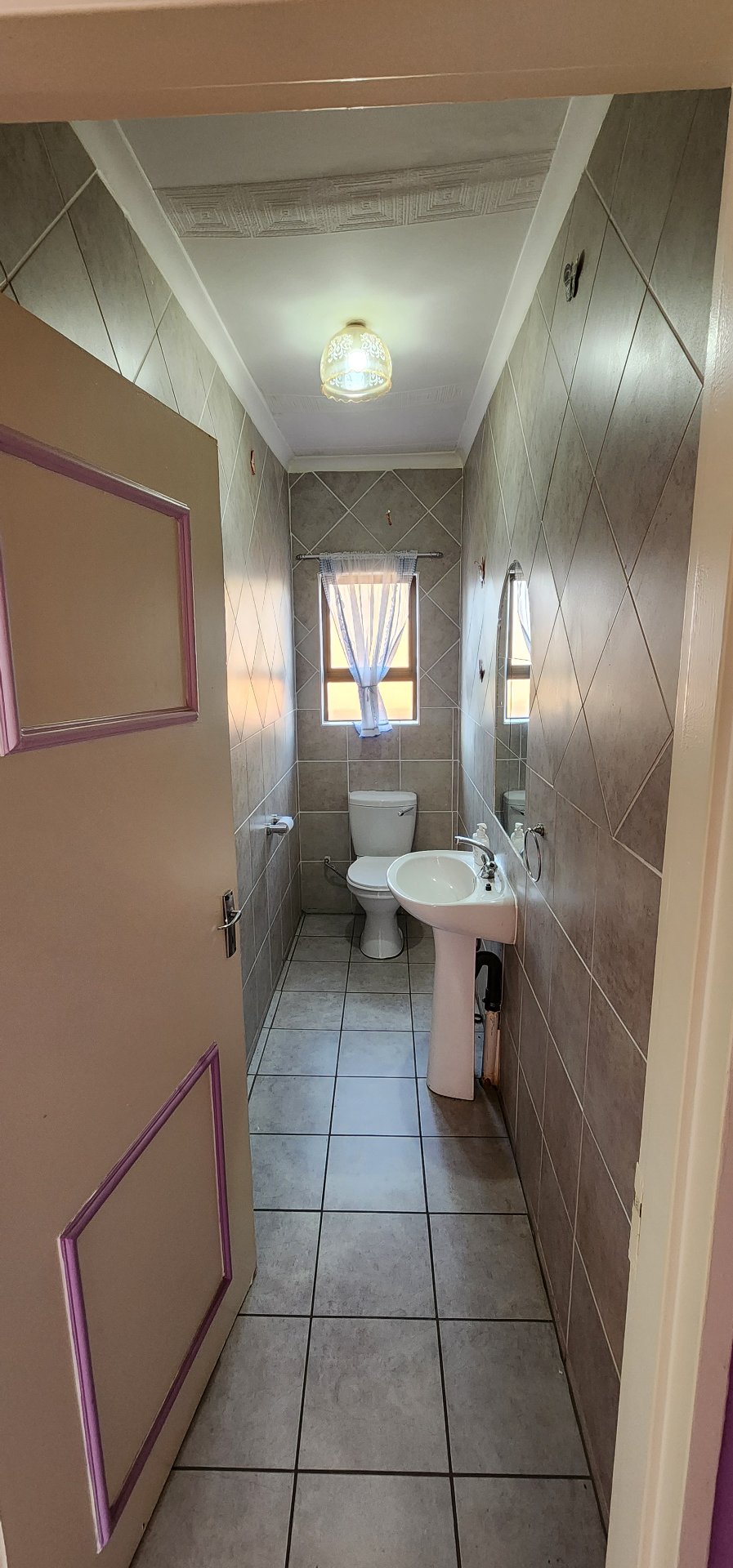 To Let 4 Bedroom Property for Rent in Florida Gauteng