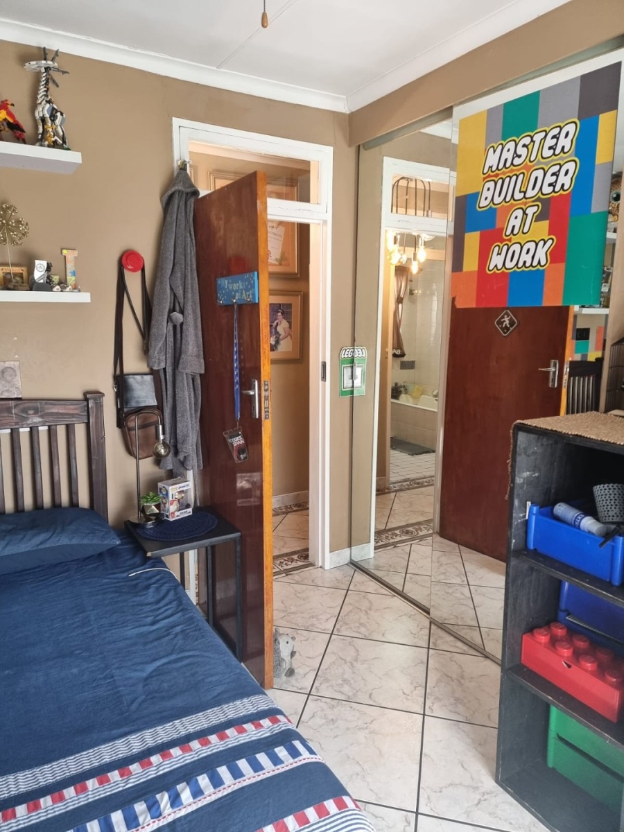 4 Bedroom Property for Sale in Vanderbijlpark SW 5 Gauteng