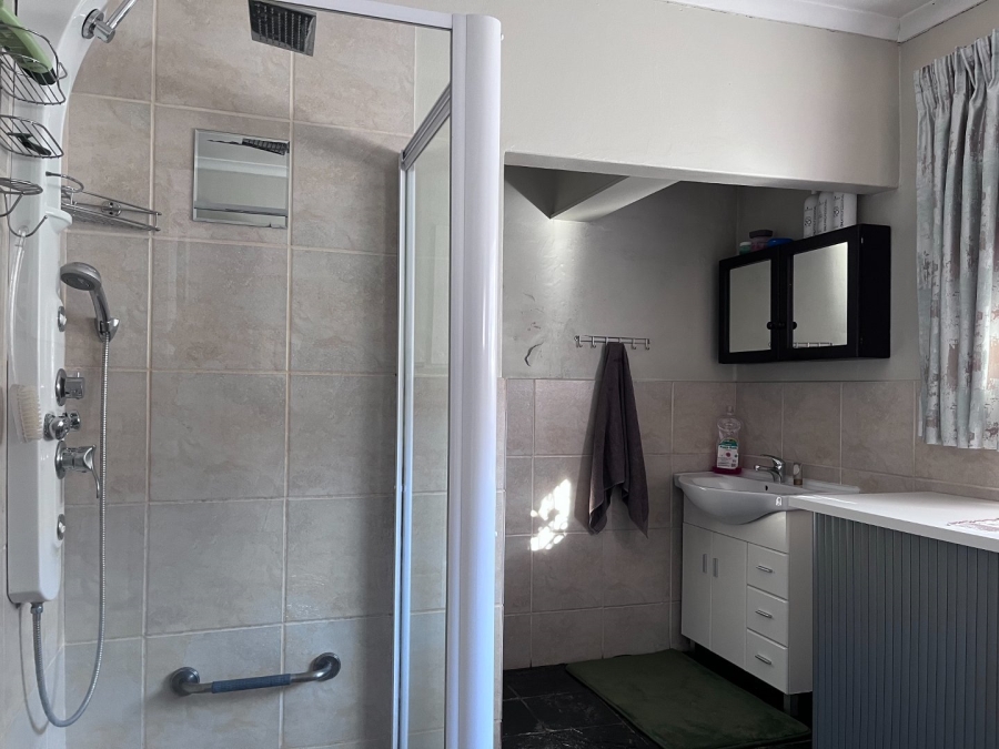 5 Bedroom Property for Sale in Vanderbijlpark SW 5 Gauteng