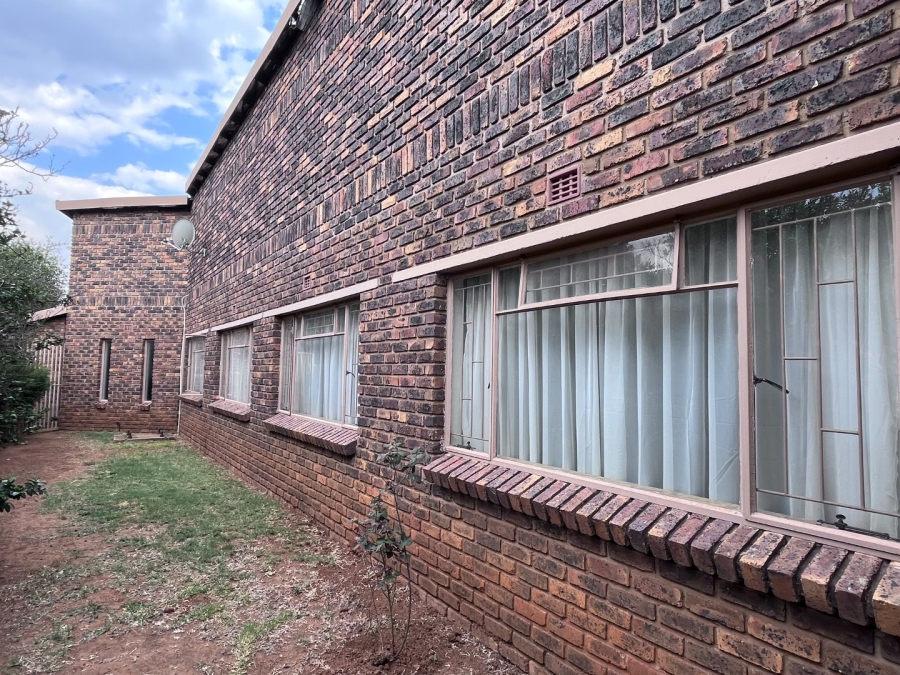 4 Bedroom Property for Sale in Vanderbijlpark SE 3 Gauteng