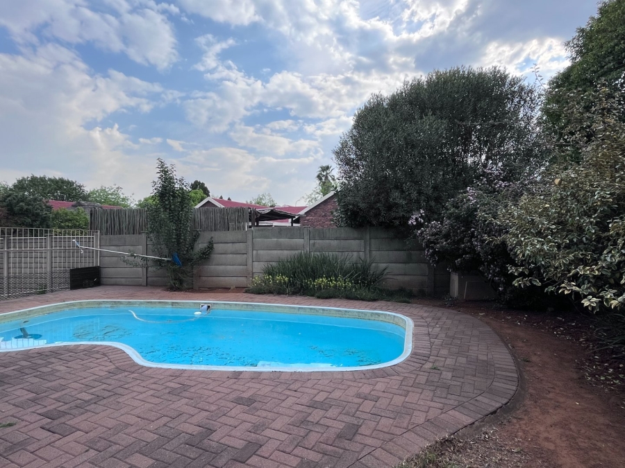 4 Bedroom Property for Sale in Vanderbijlpark SE 3 Gauteng