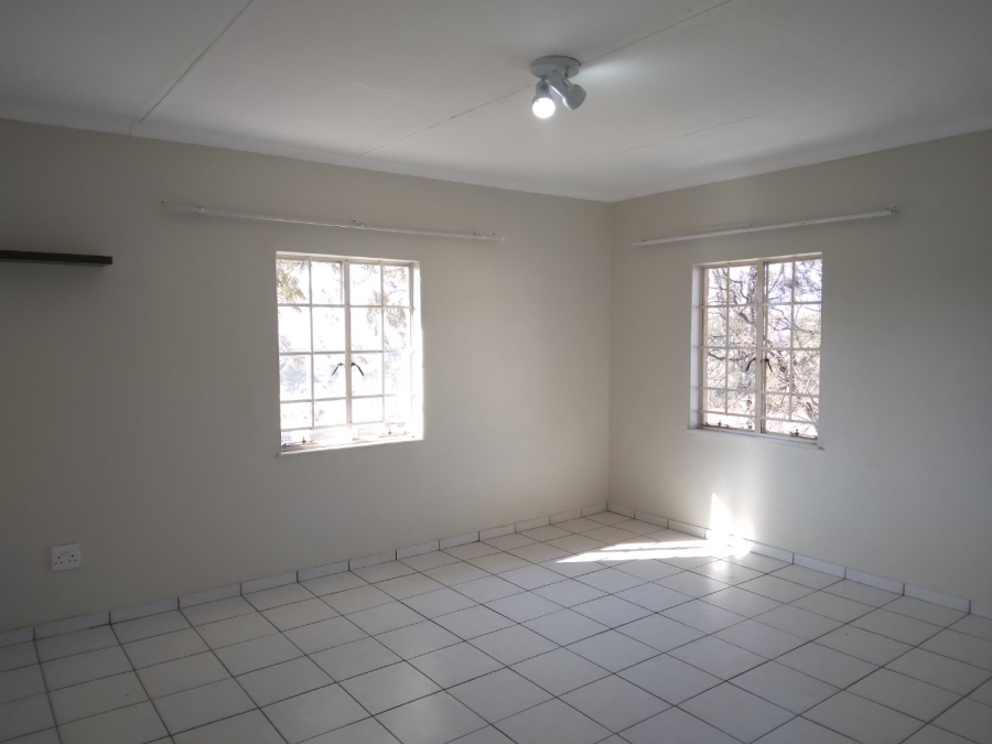 To Let 1 Bedroom Property for Rent in Blue Hills AH Gauteng