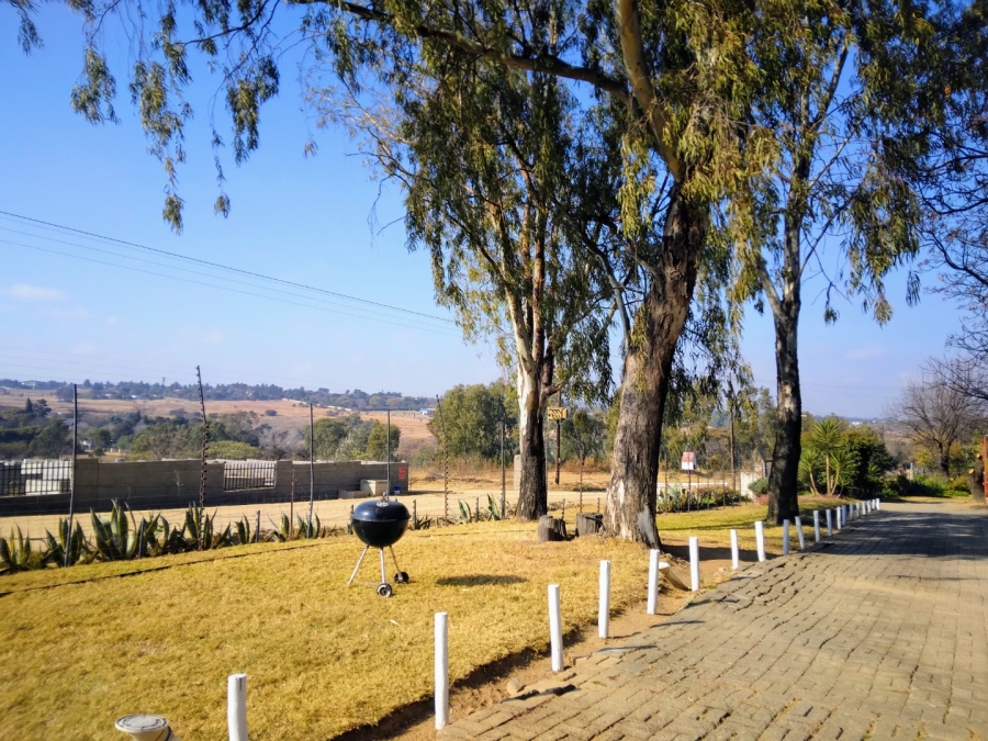To Let 1 Bedroom Property for Rent in Blue Hills AH Gauteng